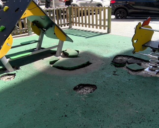 COMENCEN ELS TREBALLS DE RENOVACIÓ DE SIS PARCS INFANTILS DE PUIGCERDÀ