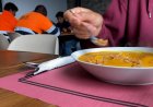EL BAR TAÚS ES CONVERTEIX EN UN PUNT DE TROBADA PER A VEÏNS I VISITANTS