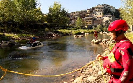 ELS RESCATS EN INUNDACIONS POSEN AL LÍMIT ELS BOMBERS, QUE DEMANEN PRUDÈNCIA A LA POBLACIÓ