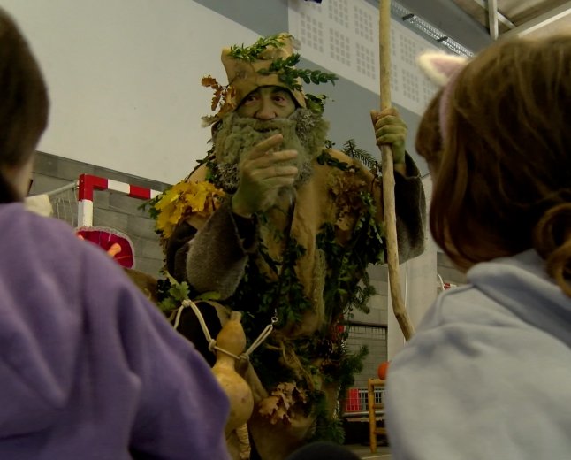 LA SEU D’URGELL CELEBRA UNA JORNADA QUE UNEIX LA CASTANYADA AMB ALTRES CULTURES