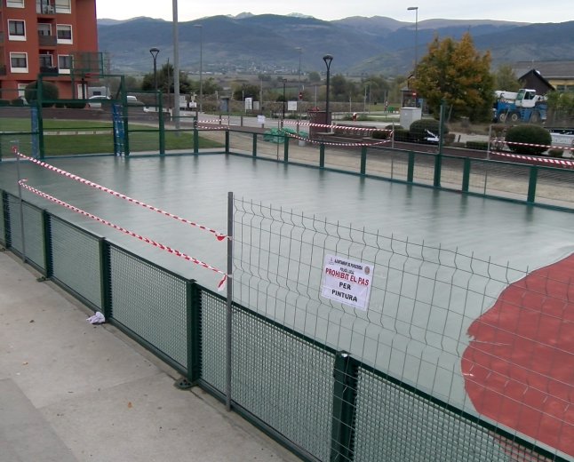 PUIGCERDÀ ENGEGA UN PLA DE MILLORA DE LES PISTES ESPORTIVES A L’AIRE LLIURE